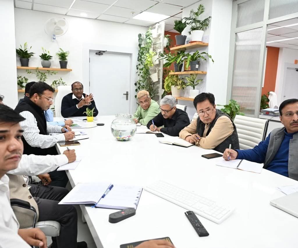 बैठक में सीईओ ने संबंधित अधिकारियों को विस्तृत दिशा-निर्देश दिए