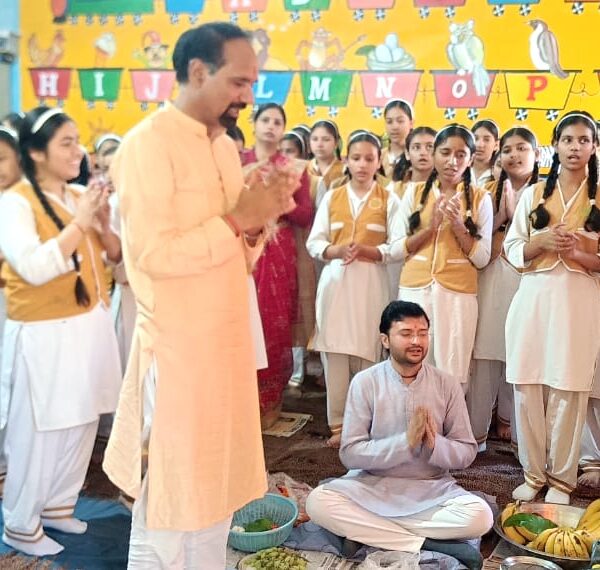 महर्षि विद्या मंदिर में हनुमान जन्मोत्सव बड़े ही हर्षोल्लास एवं श्रद्धा के साथ मनाया