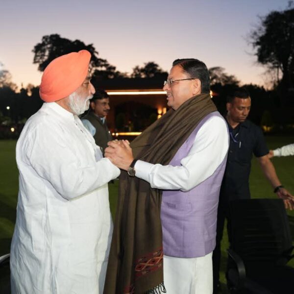 मुख्यमंत्री आवास में मुख्यमंत्री श्री पुष्कर सिंह धामी से सिक्ख समुदाय के प्रतिनिधिमंडल ने शिष्टाचार भेंट की