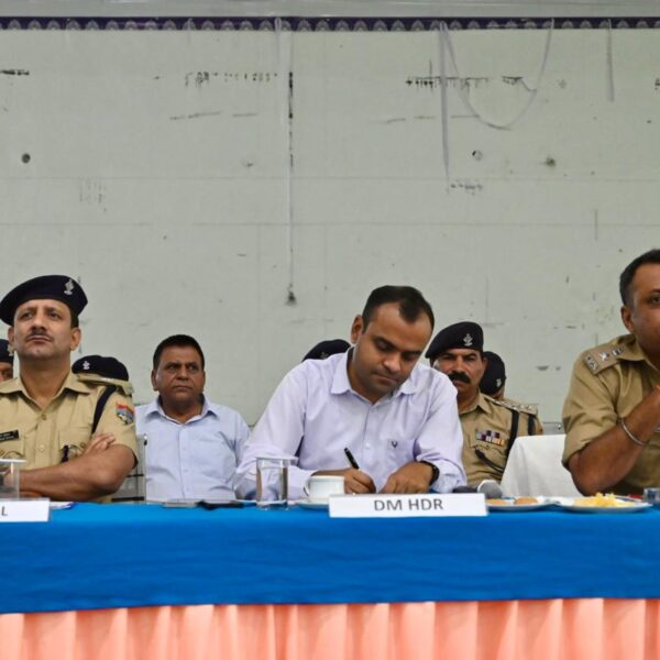 गंगा दशहरा पर स्कूलों में रहेगा अवकाश, पुलिस ने किया ट्रैफिक प्लान लागू