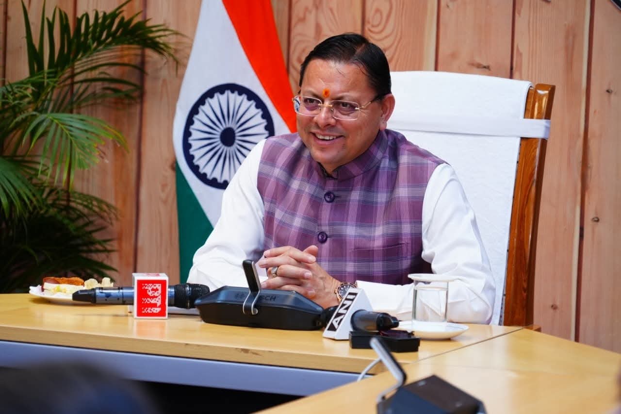मुख्यमंत्री धामी ने बालिका छात्रावास की छात्राओं संग सुना प्रधानमंत्री मोदी का ‘मन की बात’ कार्यक्रम