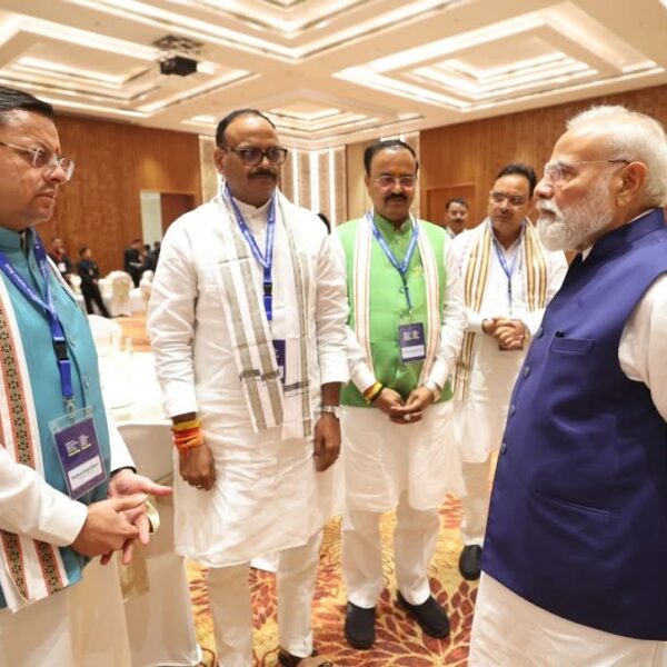 एनडीए कॉन्क्लेव में मुख्यमंत्री धामी ने प्रधानमंत्री मोदी से की भेंट