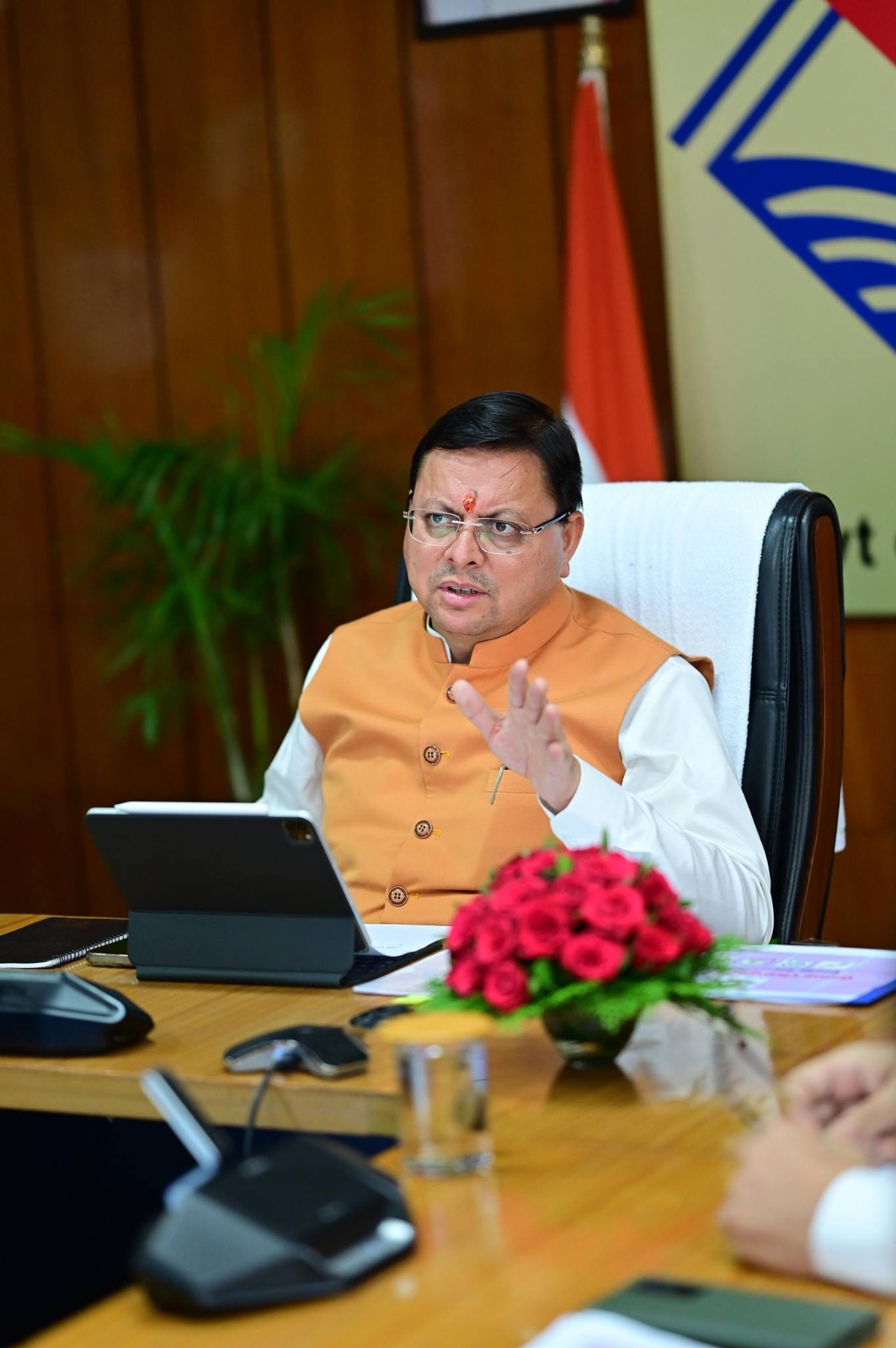 हरिद्वार भूमि खरीद घोटाले पर धामी सरकार की बड़ी कार्रवाई, पूर्व नगर आयुक्त बर्खास्त