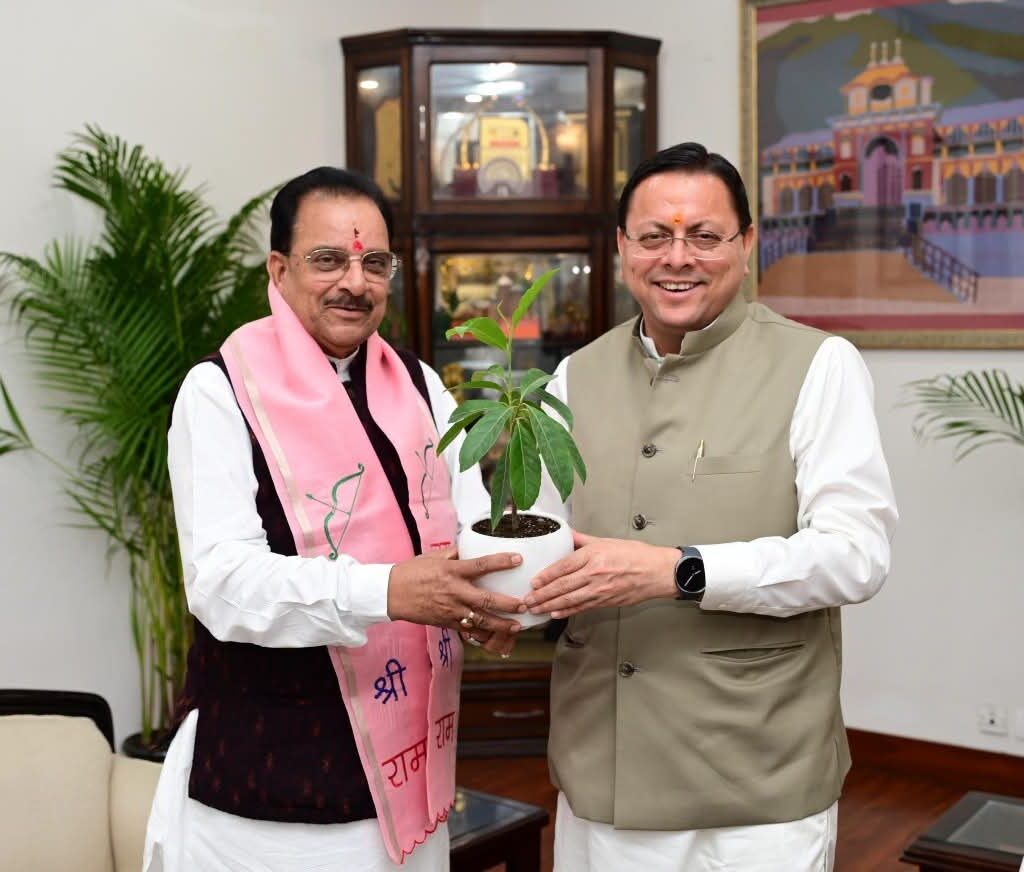 मुख्यमंत्री आवास में आज लोकसभा सांसद एवं पूर्व केन्द्रीय राज्य मंत्री श्री अजय भट्ट ने शिष्टाचार भेंट की।