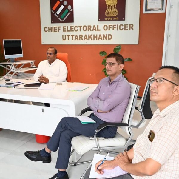 मुख्य निर्वाचन अधिकारी ने SIR अभियान की प्रगति की समीक्षा की