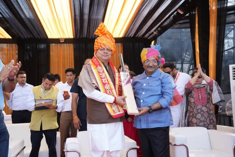 मुख्यमंत्री पुष्कर सिंह धामी ने पंचकुला में ‘नमो क्रिकेट लीग’ में लिया हिस्सा